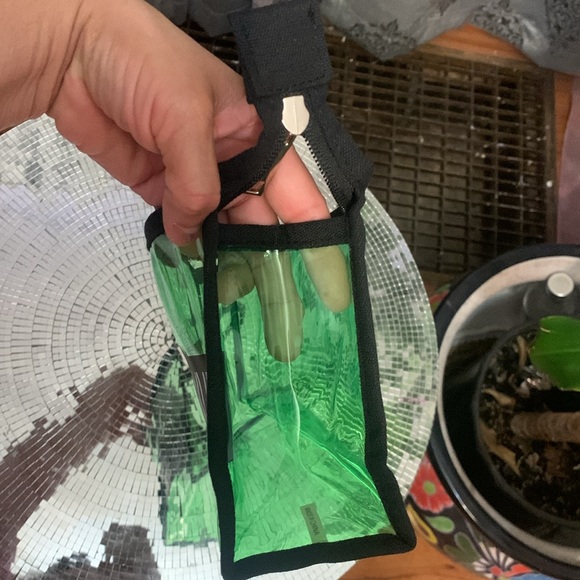 Kendall + Kylie cosmetic bag new - Picture 5 of 7